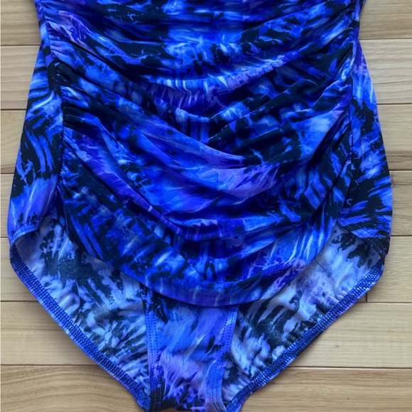 Miraclesuit Size 12 Estilo Style One-Piece Swimsuit - Picture 4 of 14